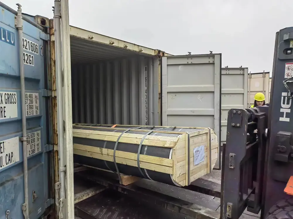 Graphite electrode loading into container